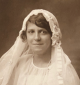 Brigandi, Lucy